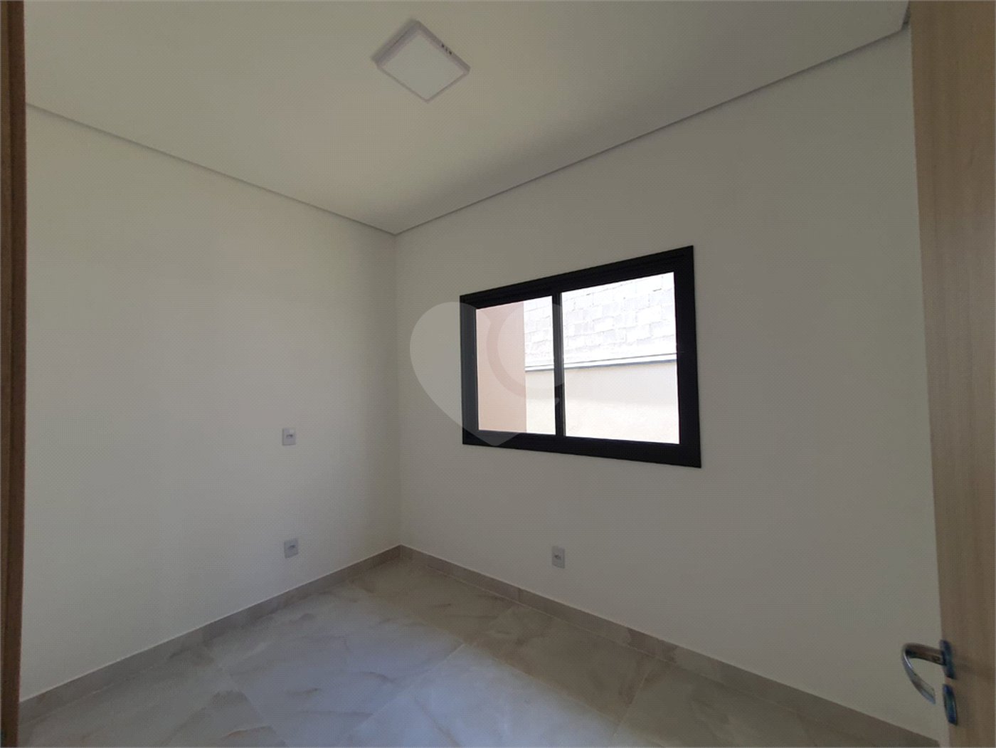 Casa à venda com 3 suítes no condomínio Via Castelli, Louveira - SP