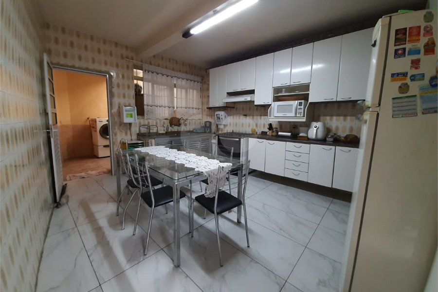 Sobrado à venda com 4 quartos, sendo 1 suíte, em Vila Maria Alta, São Paulo, SP
