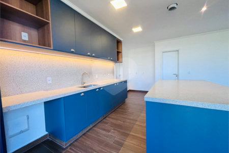 Casa à venda com 4 quartos, sendo 3 suítes, no condomínio Residencial Chácara Ondina, Sorocaba - SP