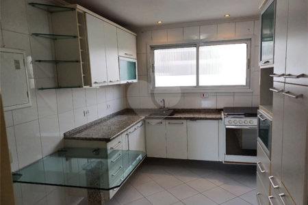Apartamento à venda com 3 quartos, sendo 1 suíte, em Brooklin Paulista, São Paulo, SP