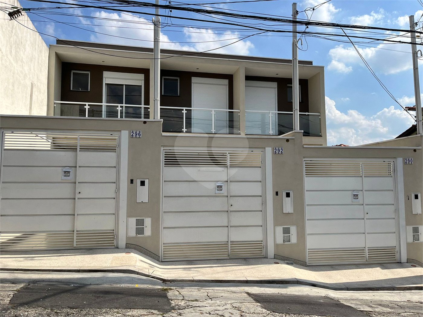 Sobrado à venda com 3 quartos, sendo 1 suíte, em Jardim Pirajussara, São Paulo, SP