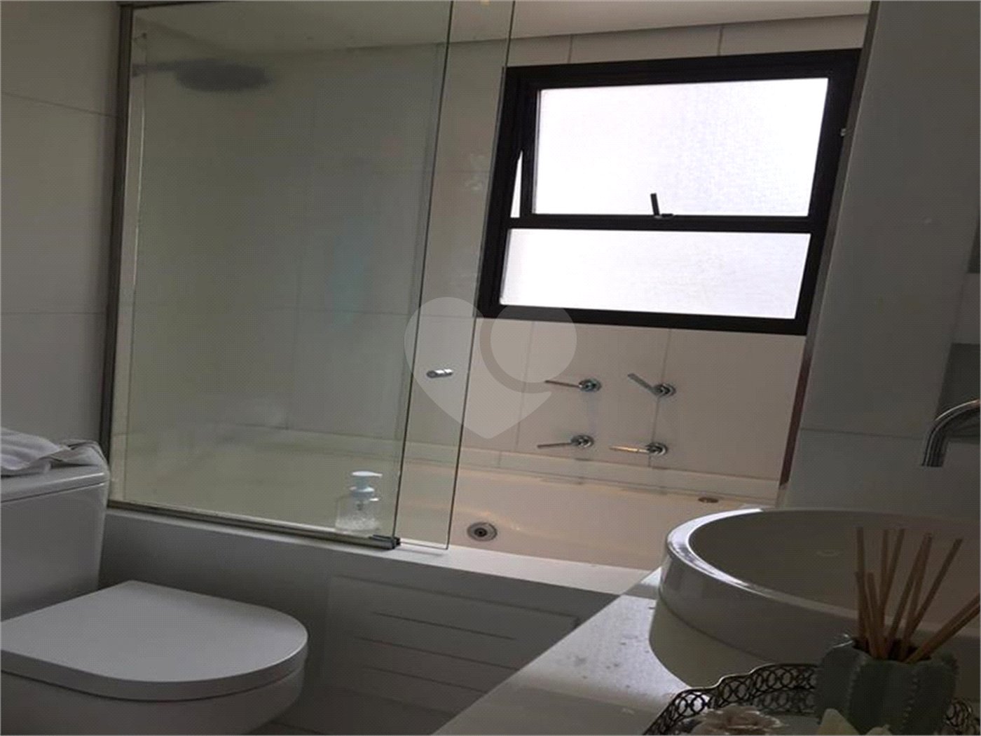 Apartamento à venda com 3 quartos, sendo 1 suíte,  em Jardim Ampliação, São Paulo, SP