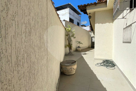 Casa Térrea à venda com 5 quartos, sendo 2 suítes, em Campo Grande, Rio de Janeiro, RJ