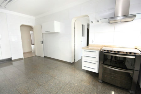 Apartamento à venda com 4 suítes em Jardim Marajoara, São Paulo, SP