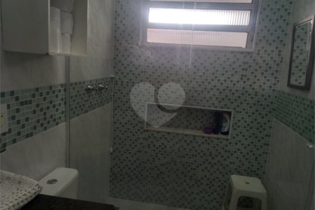 Casa Térrea à venda com 3 quartos, sendo 1 suíte,  em Cidade Dutra, São Paulo, SP