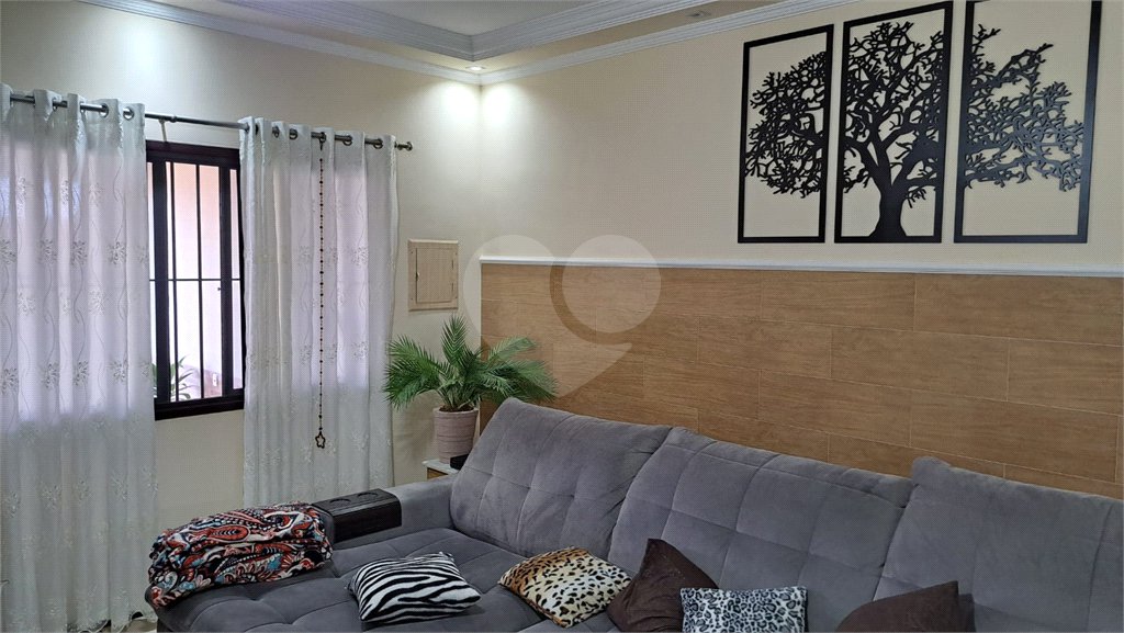 Casa à venda com 3 quartos, sendo 1 suíte,  em Jardim Universo, Mogi das Cruzes, SP