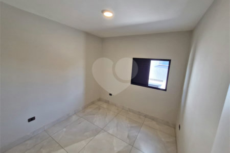 Casa à venda com 3 quartos, sendo 1 suíte, em Residencial Lago dos Ipês, Itapetininga, SP