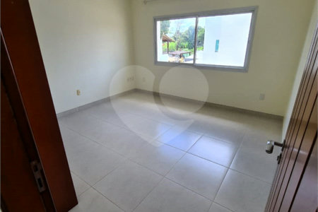 Casa à venda com 3 quartos, sendo 1 suíte, em Outerio da Glória, Porto Seguro, BA