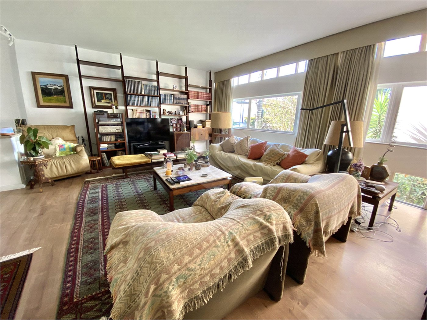 Casa de Vila à venda com 3 quartos, sendo 1 suíte, em Jardim Hípico, São Paulo, SP