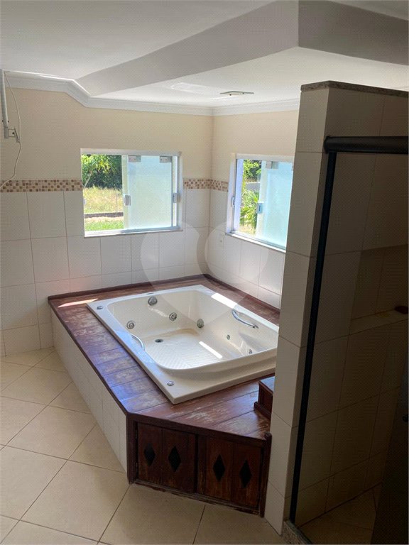 Casa à venda com 4 quartos, sendo 2 suítes, em Ubatiba, Maricá, RJ
