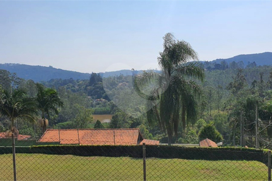 Chácara à venda com 4 quartos, sendo 2 suítes, em Serra da Cantareira, Mairiporã, SP