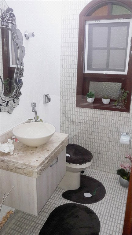Casa à venda com 3 quartos, sendo 1 suíte,  em Horto Florestal, São Paulo, SP