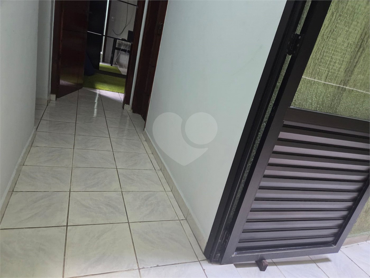 Casa à venda com 4 quartos, sendo 1 suíte, em Vila Paulo Silas, São Paulo, SP