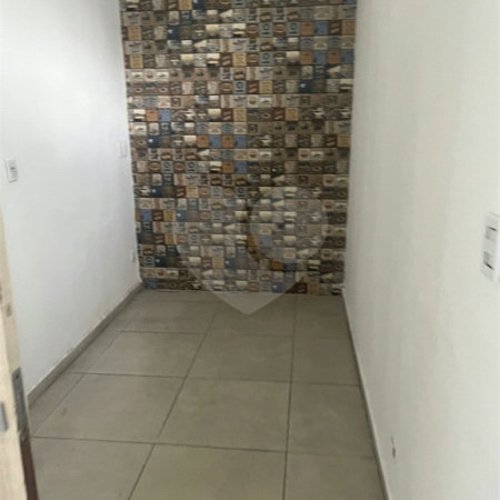 Salão para alugar em Vila Romanópolis, Ferraz de Vasconcelos, SP