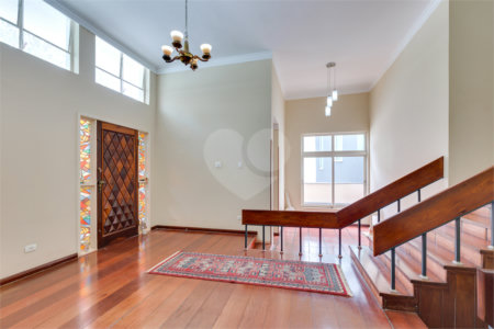 Sobrado à venda com 3 quartos, sendo 1 suíte, em Chácara Flora, São Paulo, SP