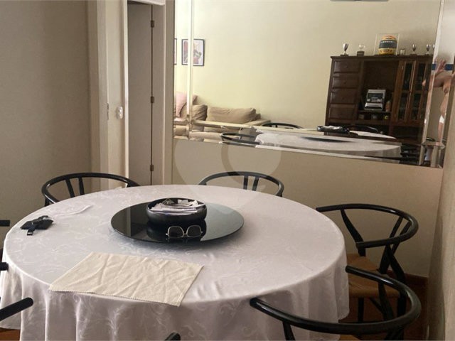 Apartamento à venda com 3 quartos, sendo 1 suíte,  em Jardim Marajoara, São Paulo, SP