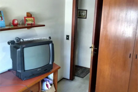 Casa à venda com 4 quartos, sendo 1 suíte,  em Alto da Lapa, São Paulo, SP
