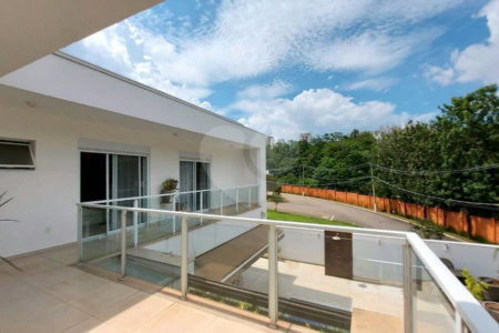 Casa à venda com 4 suítes no condomínio Belvedere II, Votorantim - SP
