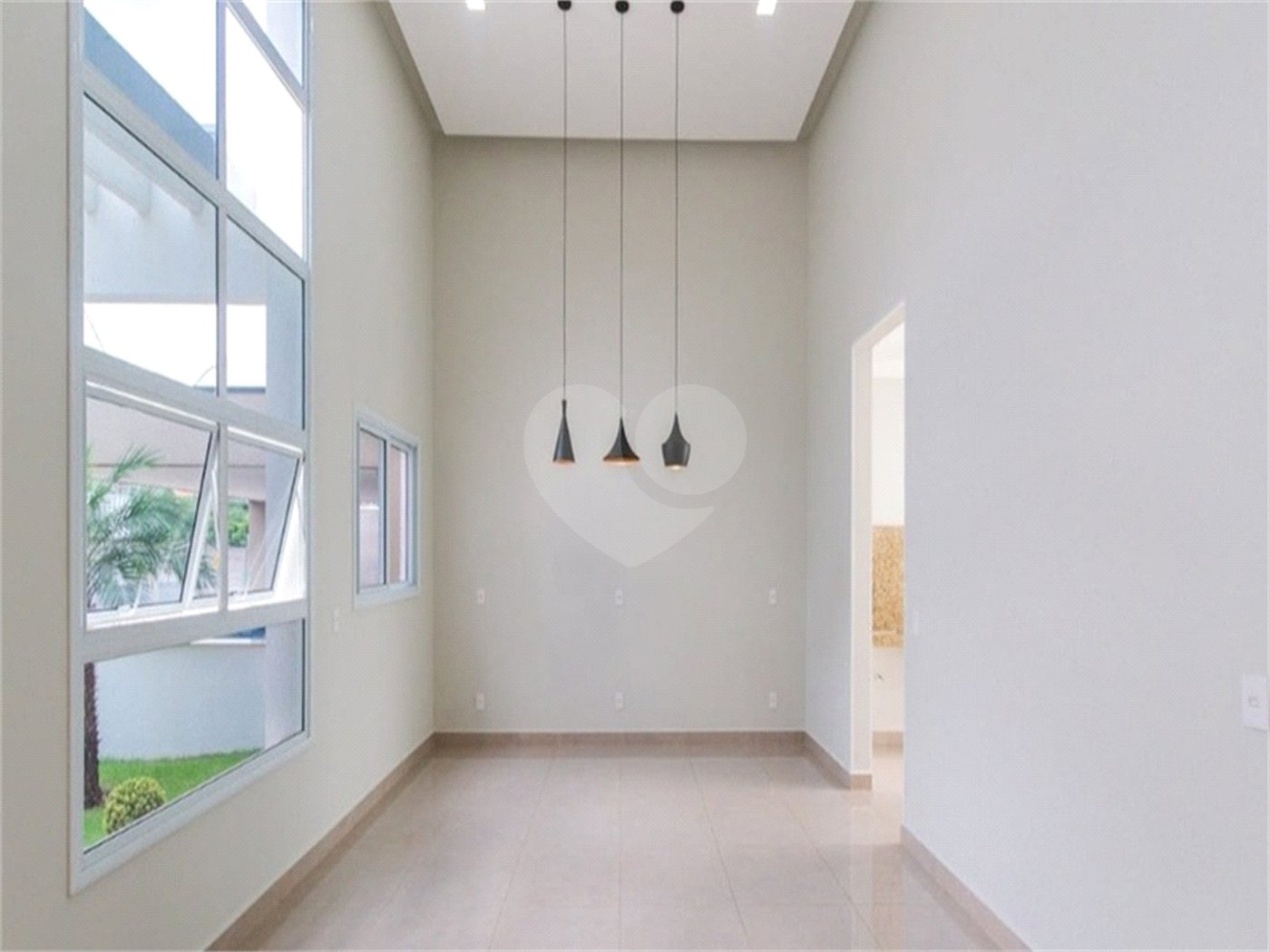 Casa à venda com 3 quartos, sendo 1 suíte,  no condomínio Vila Ytu, Indaiatuba - SP