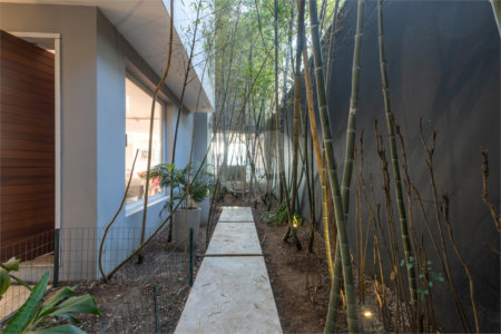 Casa à venda com 4 suítes em Jardim Guedala, São Paulo, SP