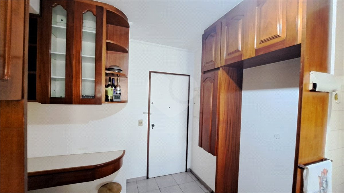 Apartamento à venda com 3 quartos, sendo 1 suíte, em Vila Mariana, São Paulo, SP