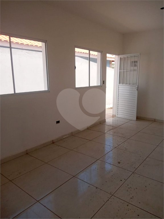 Casa à venda com 2 quartos em Jardim dos Ipês, Mairinque, SP