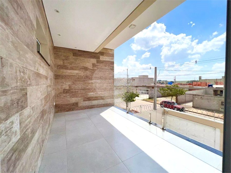 Sobrado à venda com 3 quartos, sendo 1 suíte,  em Residencial Jardim Nathália, Sorocaba, SP