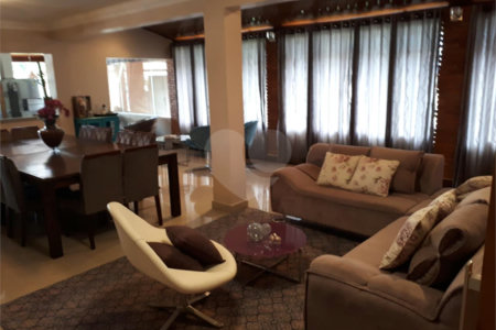 Casa à venda com 3 suítes no condomínio Haras São Luiz, Salto - SP