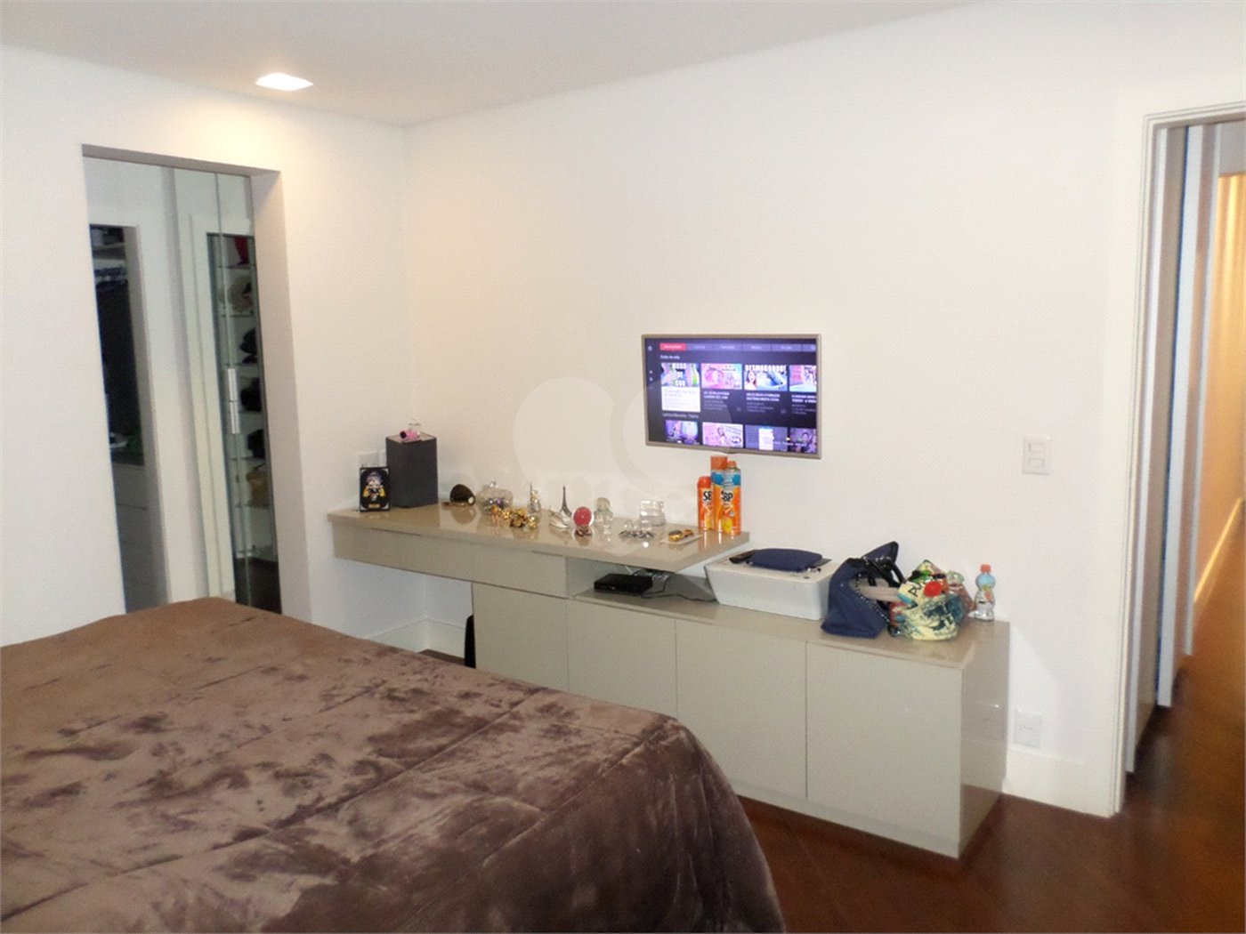 Apartamento à venda com 4 quartos, sendo 2 suítes, em Jardim Londrina, São Paulo, SP