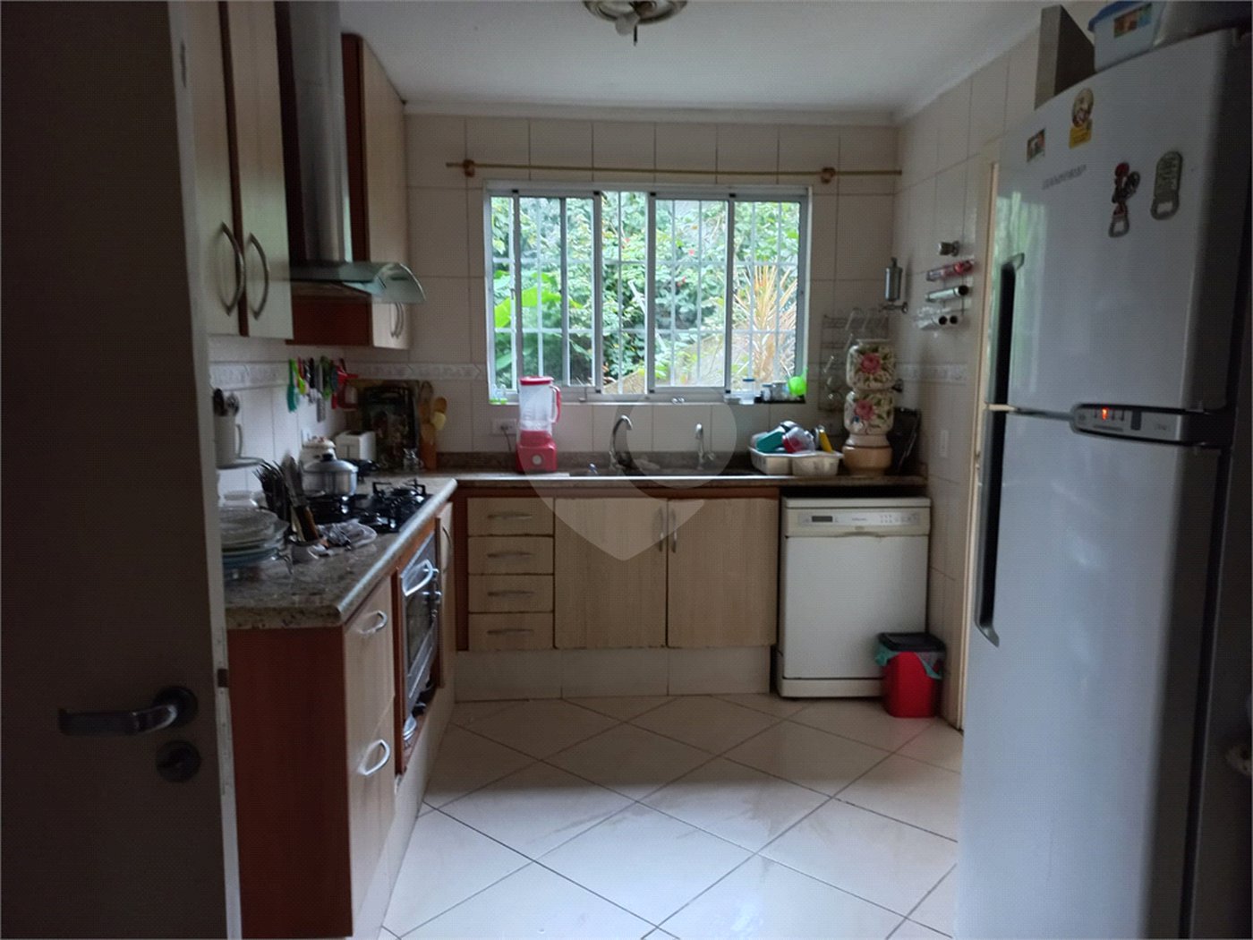 Sobrado à venda ou para alugar com 4 suítes em Butantã, São Paulo, SP