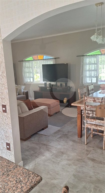 Casa à venda com 3 quartos, sendo 1 suíte, em Alpes D'ouro, Bom Jesus dos Perdões, SP