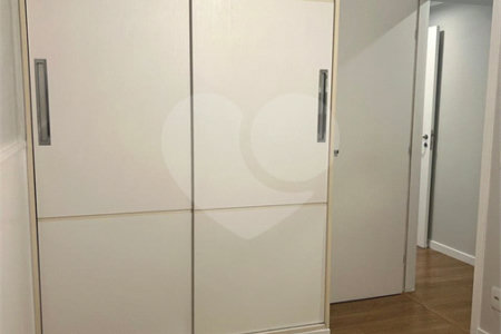 Apartamento à venda com 4 quartos, sendo 1 suíte, em Vila Mariana, São Paulo, SP