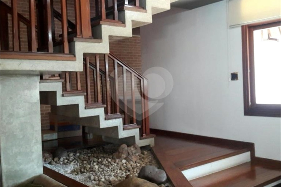 Sobrado à venda com 3 suítes em Tremembé, São Paulo, SP