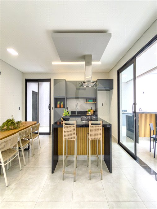 Casa à venda com 3 suítes no condomínio Jardim Residencial Dona Maria José, Indaiatuba - SP