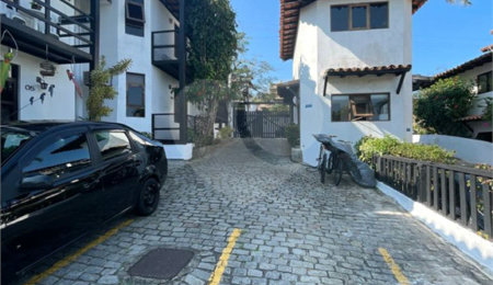 Casa em condomínio à venda com 2 quartos, sendo 1 suíte,  em Geribá, Armação dos Búzios, RJ