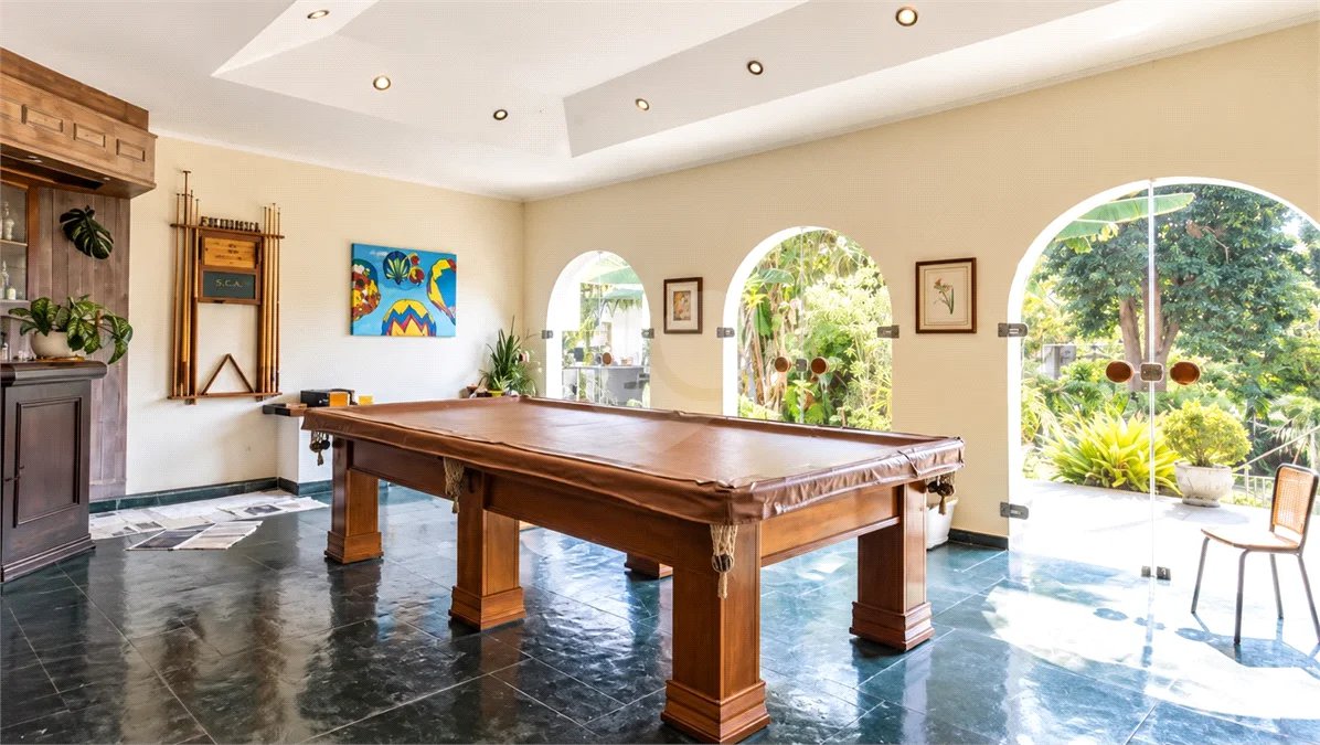 Casa à venda com 5 quartos, sendo 4 suítes, em Interlagos, São Paulo, SP