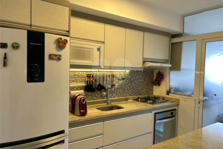 Apartamento à venda com 3 quartos, sendo 1 suíte,  em Jardim Caboré, São Paulo, SP