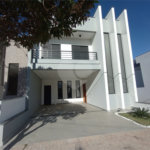 Casa à venda com 3 quartos, sendo 1 suíte, no condomínio Lago dos Ipês, Itapetininga - SP