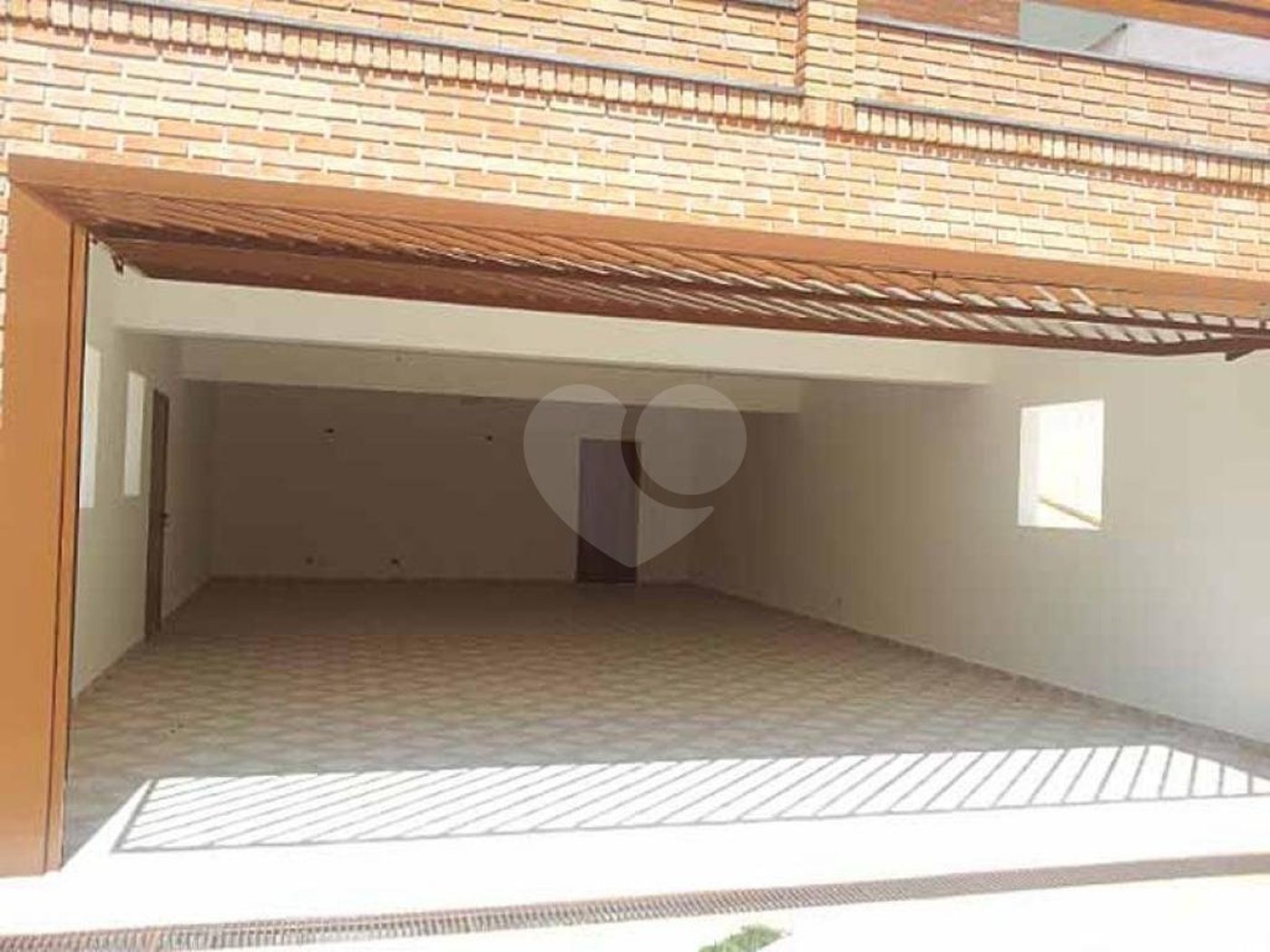 Sobrado à venda com 4 quartos, sendo 2 suítes, em Jardim Floresta, São Paulo, SP