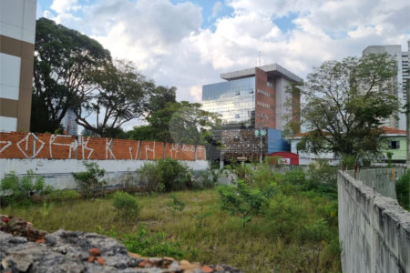 Terreno à venda em Chácara Santo Antônio (zona Sul), São Paulo, SP