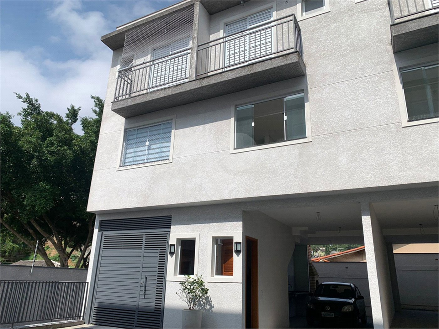 Casa à venda com 2 suítes no condomínio Residencial Napoles, São Paulo - SP