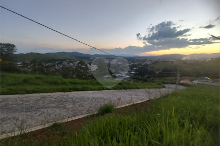 Terreno à venda no condomínio Paraíso da Montanha, Piracaia - SP