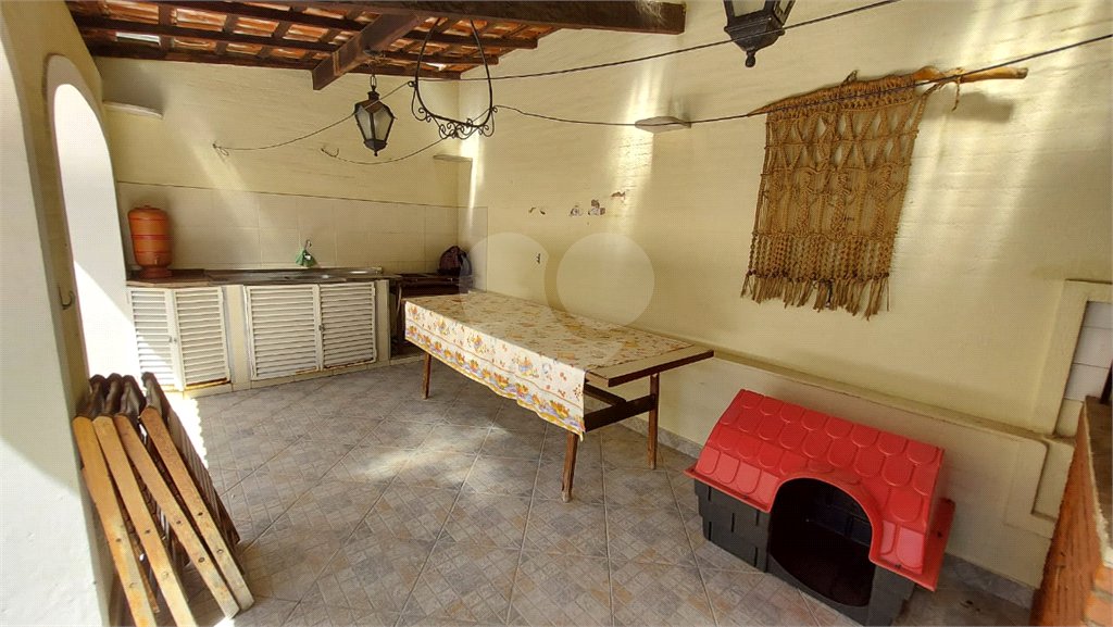 Casa à venda com 4 quartos, sendo 2 suítes, em Jardim São Caetano, São Caetano do Sul, SP