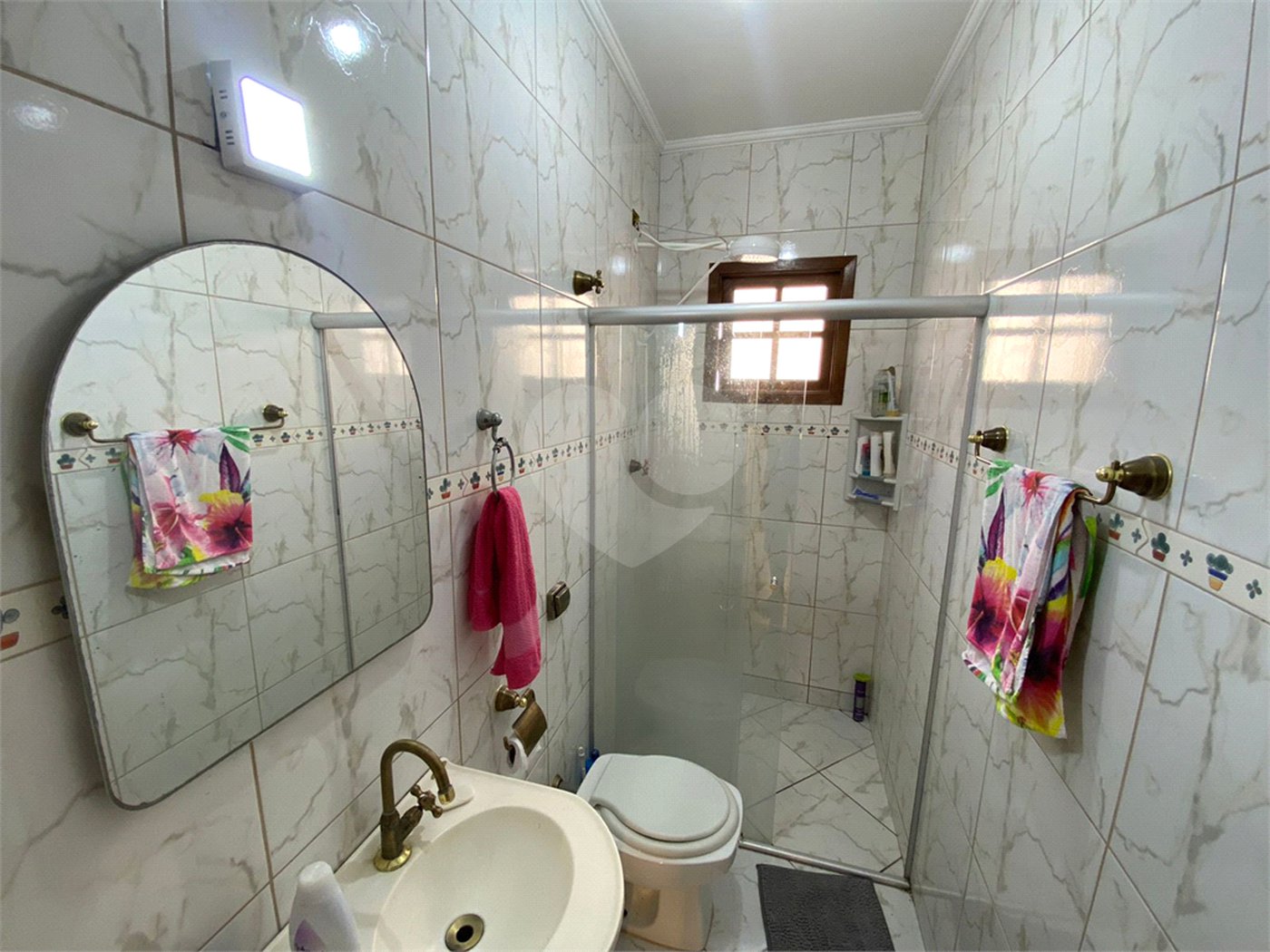 Sobrado à venda com 6 quartos, sendo 2 suítes,  em Vila Mazzei, São Paulo, SP