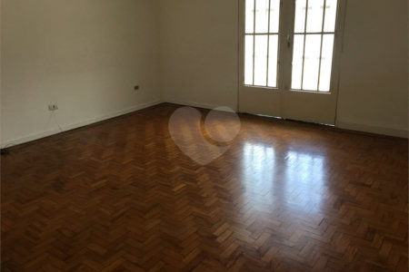 Casa à venda com 3 quartos, sendo 1 suíte, em Jardim São Paulo(zona Norte), São Paulo, SP