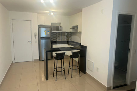 Apartamento à venda com 2 quartos, sendo 1 suíte, em Parque Industrial Tomas Edson, São Paulo, SP