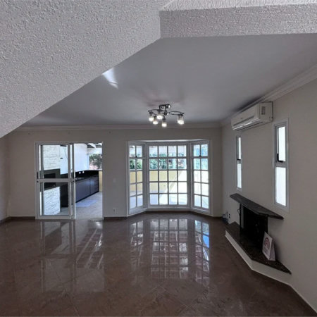 Casa à venda com 3 quartos, sendo 1 suíte,  no condomínio Villagio da Granja, Cotia - SP