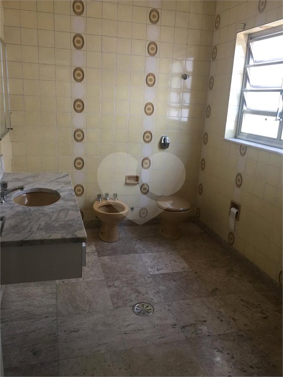 Sobrado à venda com 3 quartos, sendo 1 suíte, em Vila Nova Caledônia, São Paulo, SP