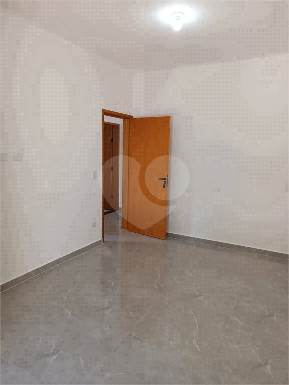 Casa à venda com 3 quartos, sendo 1 suíte, no condomínio Residencial Jardins da Catalunha, Atibaia - SP