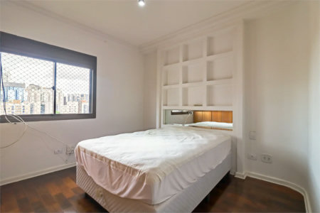 Apartamento à venda com 4 quartos, sendo 3 suítes, em Brooklin Paulista, São Paulo, SP